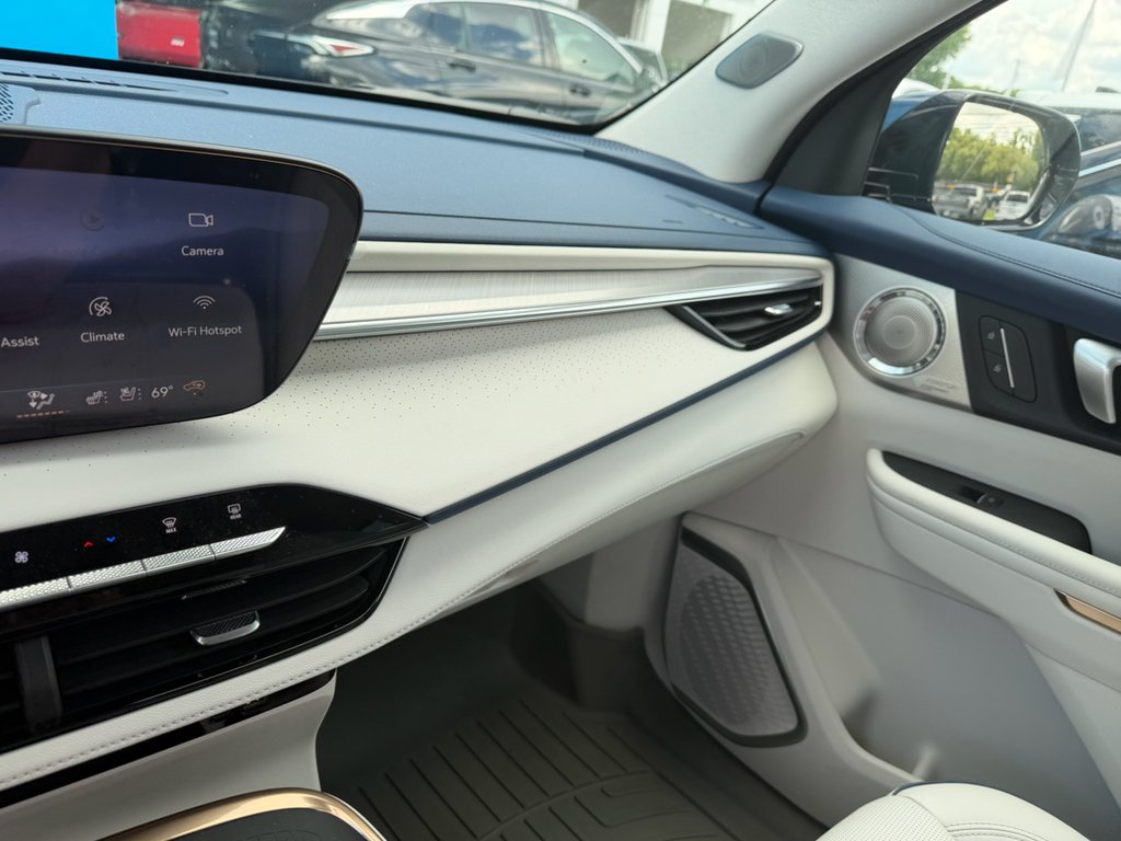 Used 2026 Ocean Blue Metallic Buick Avenir image 9