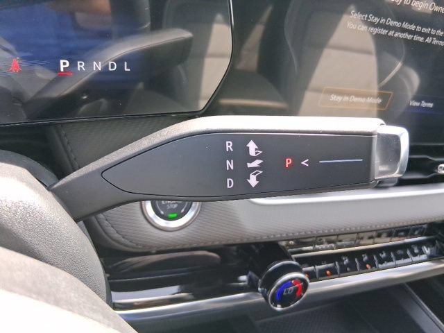 2027 Chevrolet Equinox LT - Photo 9