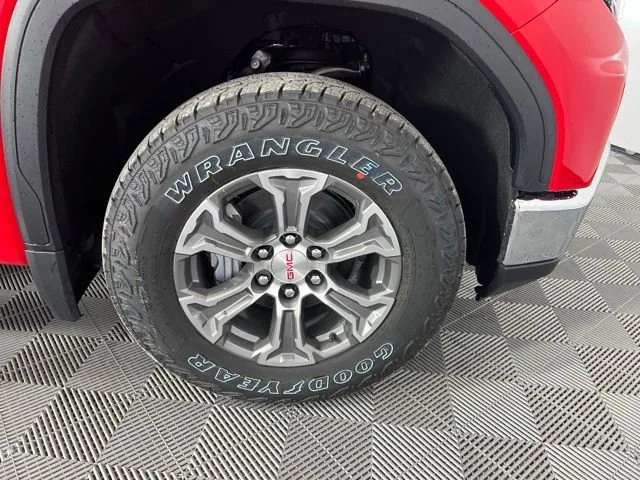 2026 GMC Sierra 1500 SLE - Photo 41