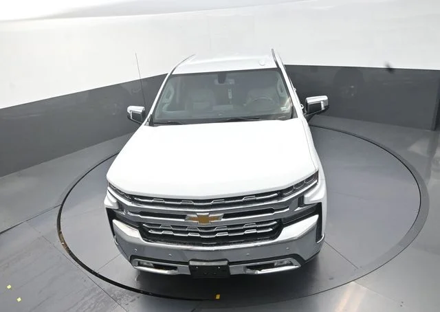 Used 2021 White Chevrolet LTZ image 12