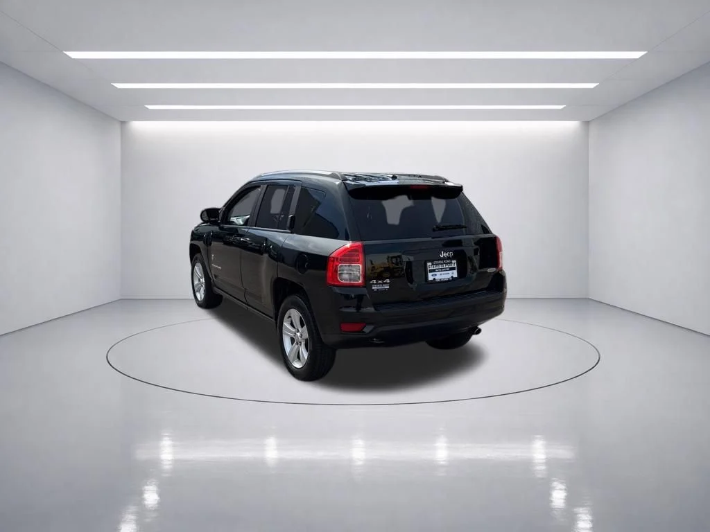 Used 2013 Black Forest Green Pearlcoat Jeep Latitude image 5