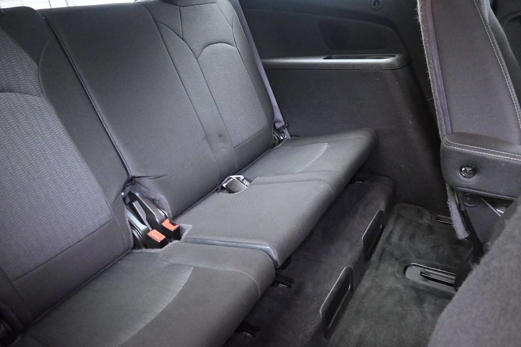Used 2015 White Chevrolet 2LT image 11