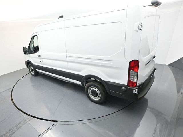 New 2026 Oxford White Ford Cargo Van image 37
