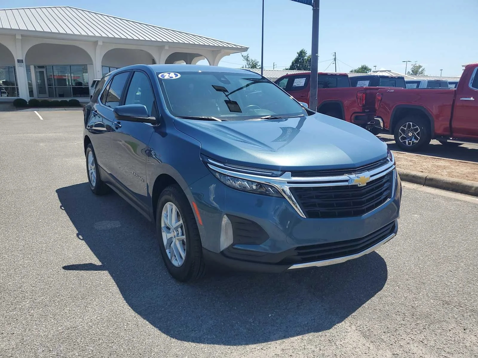 Used 2024 Lakeshore Blue Metallic Chevrolet LT image 8