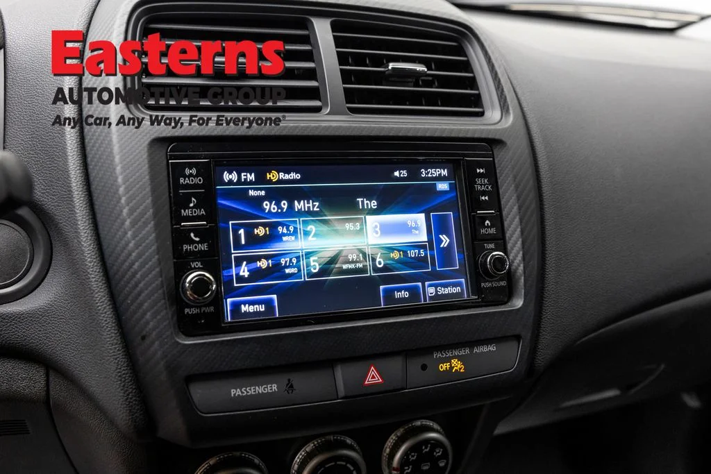 Used 2025 Black Mitsubishi 2.0 ES image 18