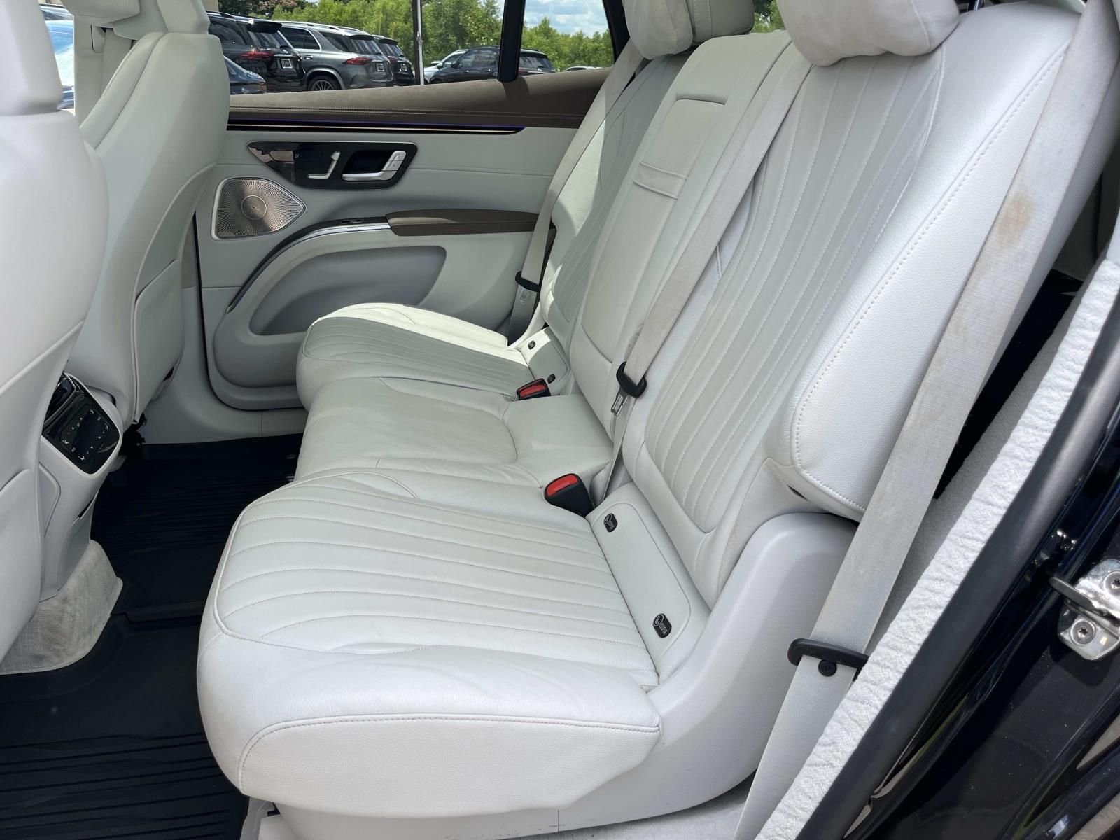Certified Used 2023 Obsidian Black Metallic Mercedes-Benz 580 image 18