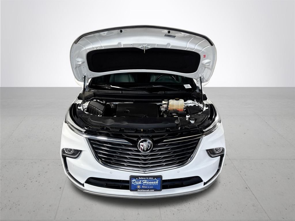 Used 2023 Summit White Buick Essence image 23