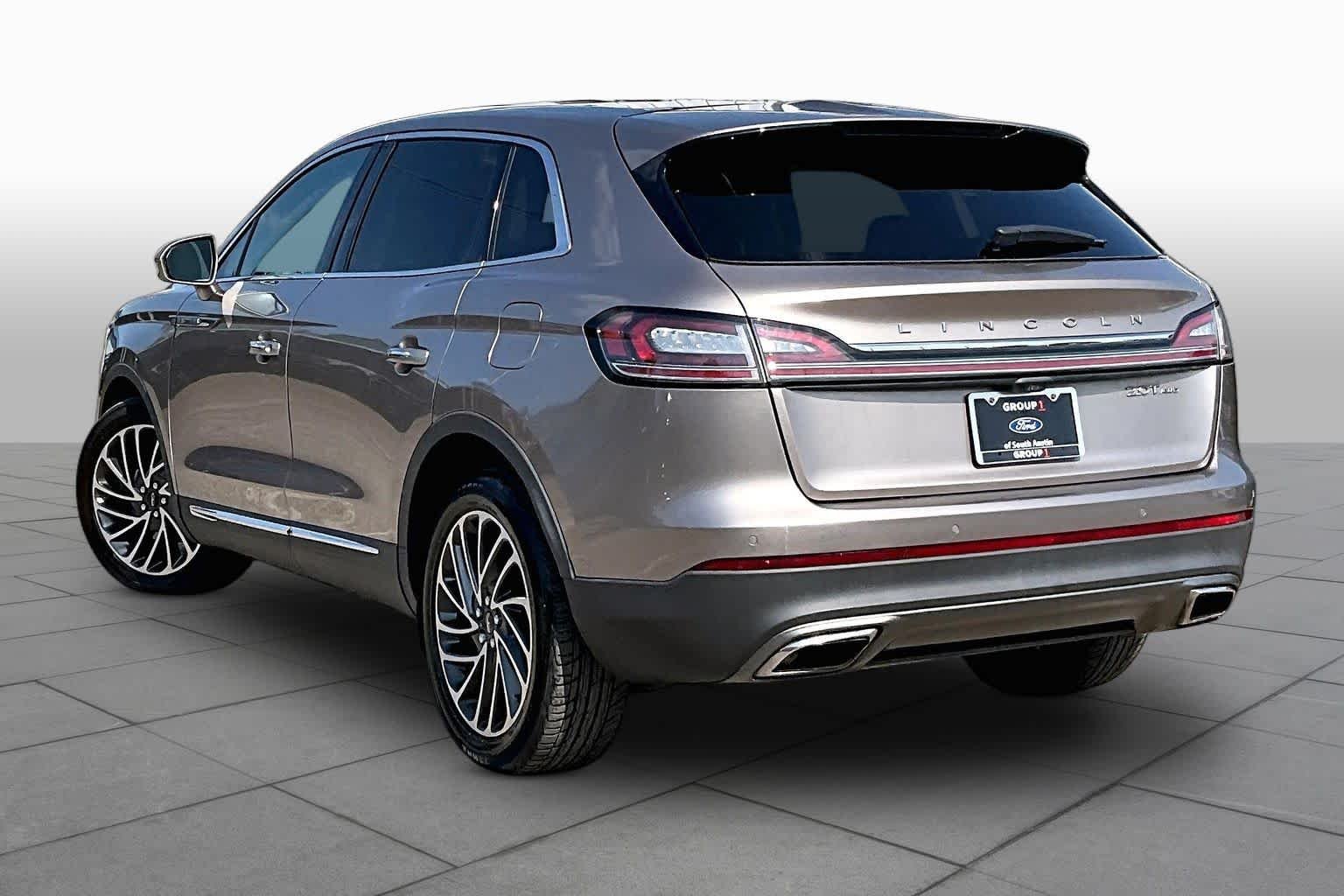 Used 2019 Iced Mocha Lincoln Reserve image 12