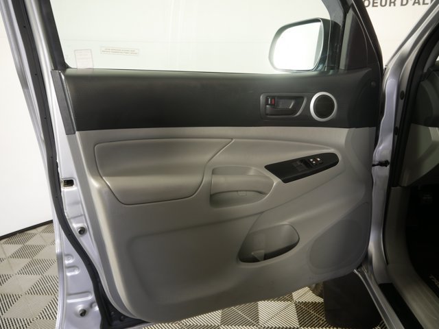 Used 2015 Silver Sky Metallic Toyota Extended Cab TRD Sport Extra Value Pkg image 8