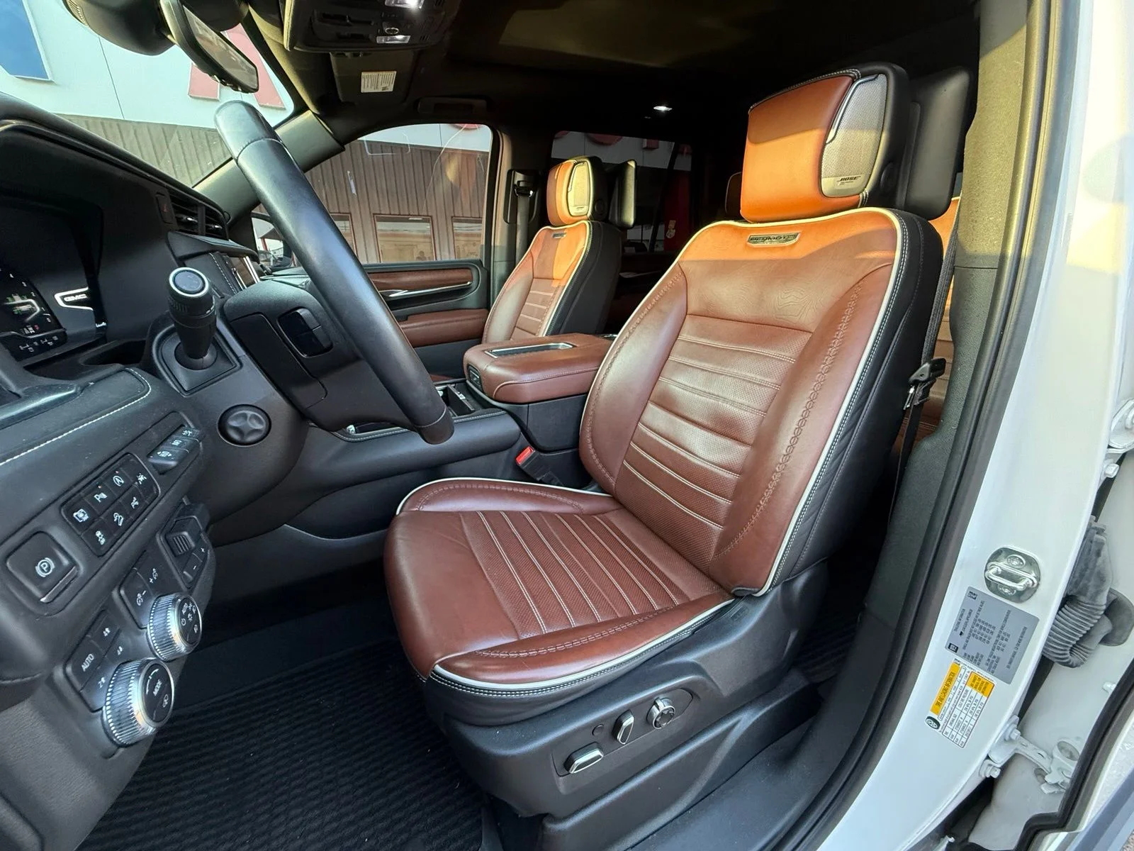 Used 2023 White GMC Denali Ultimate image 10