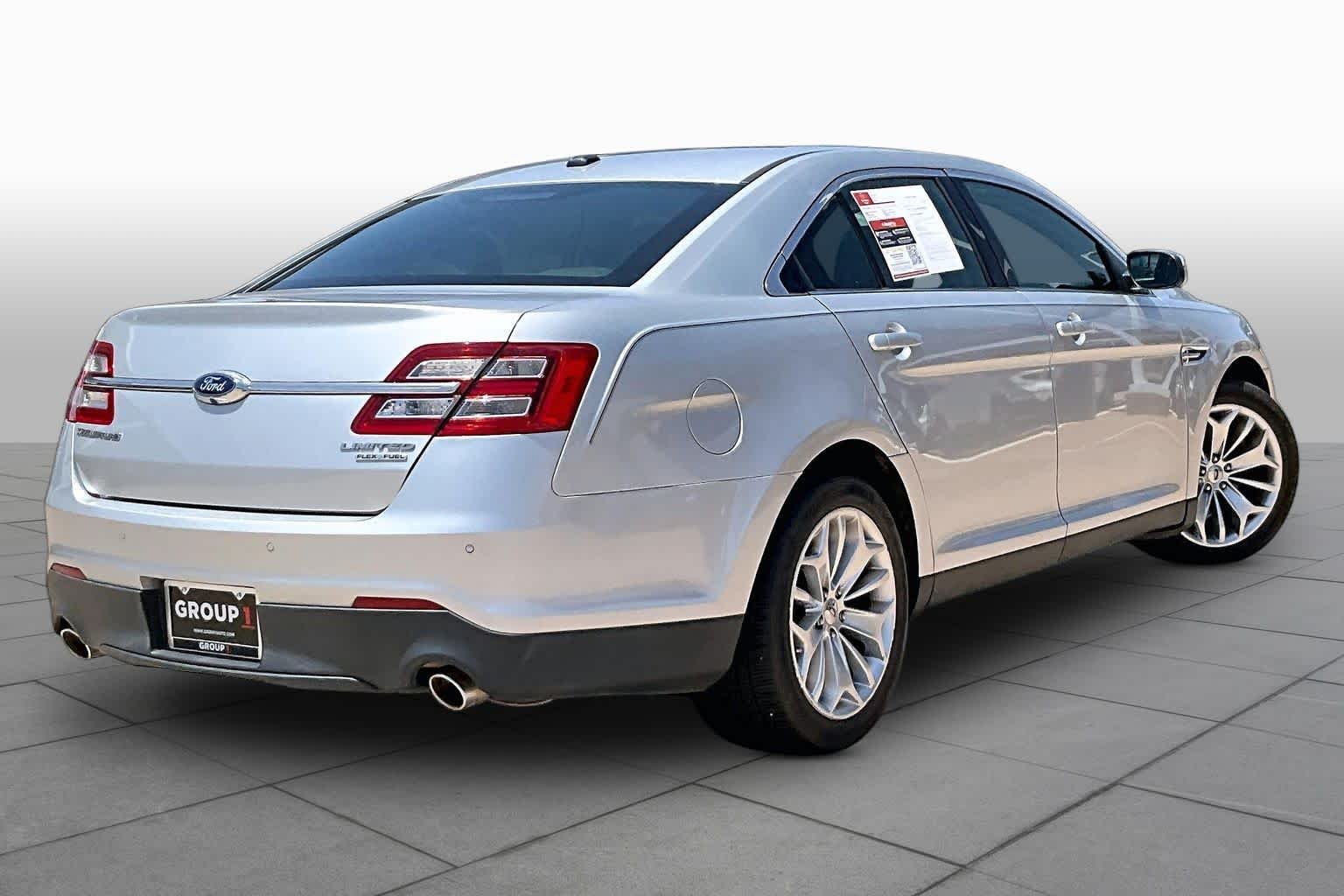 Used 2013 Ingot Silver Metallic Ford Limited image 12