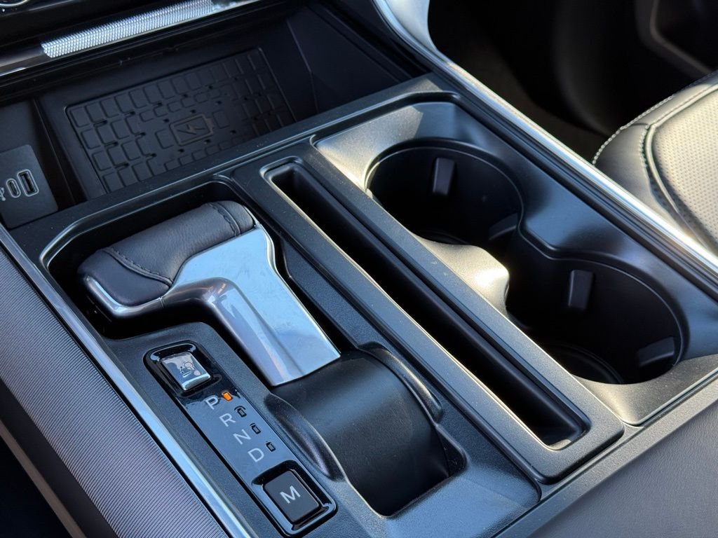 New 2025 Agate Black Metallic Ford Platinum® image 10