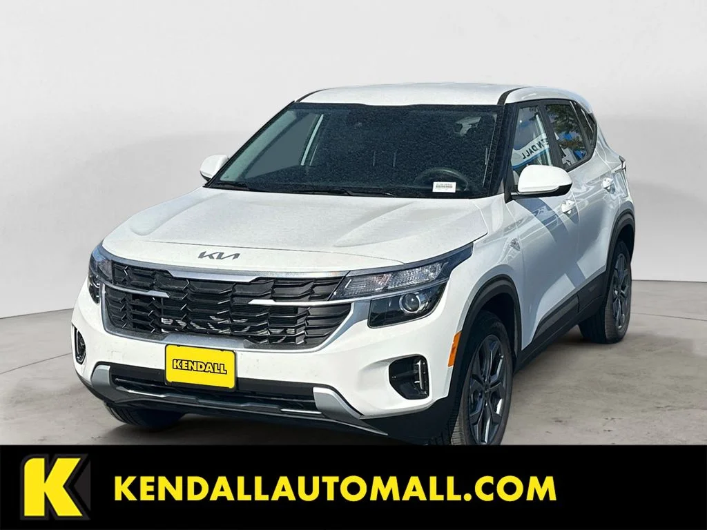 Used 2026 White Kia LX image 1