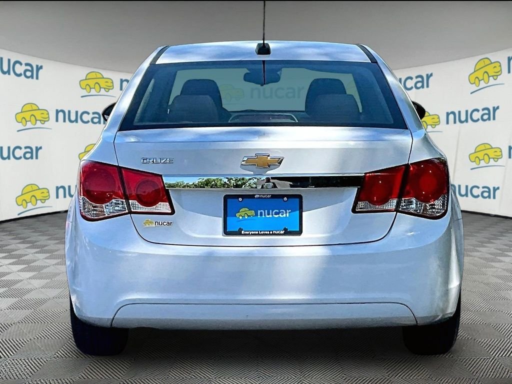 Used 2016 White Chevrolet LS image 5
