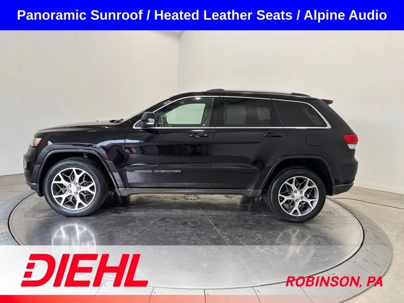 Used 2018 Red Jeep Limited image 4