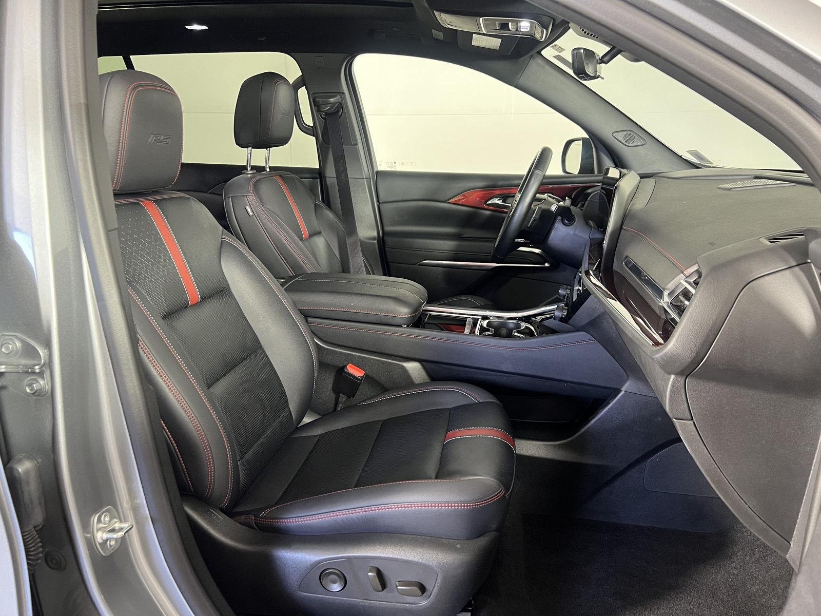 Used 2025 Sterling Gray Metallic Chevrolet AWD RS image 14