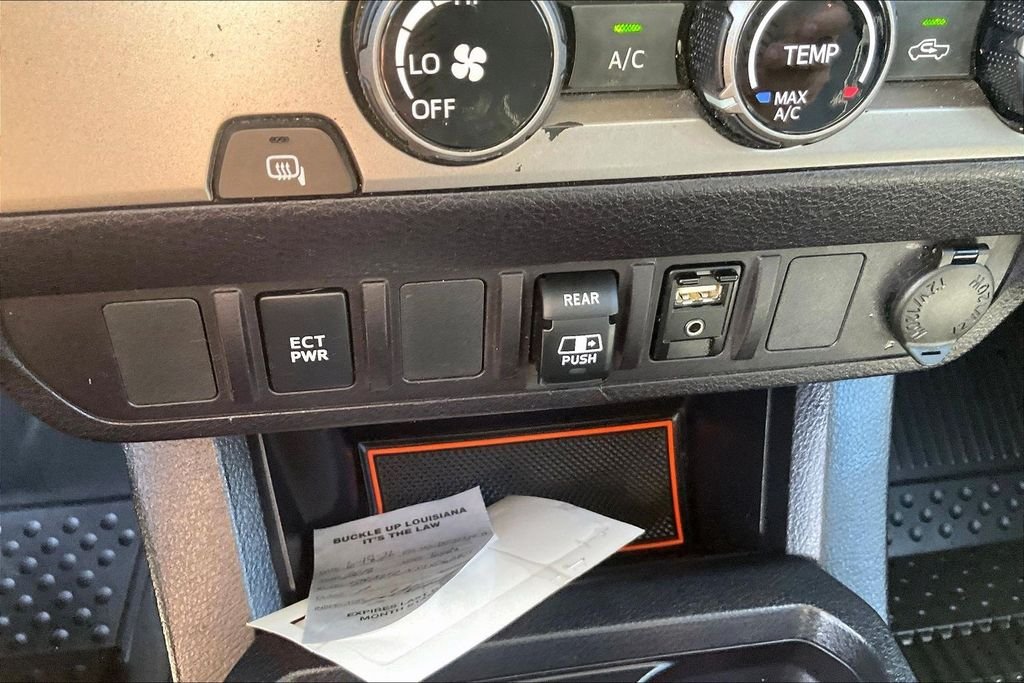 Used 2018 Gray Toyota SR5 image 32