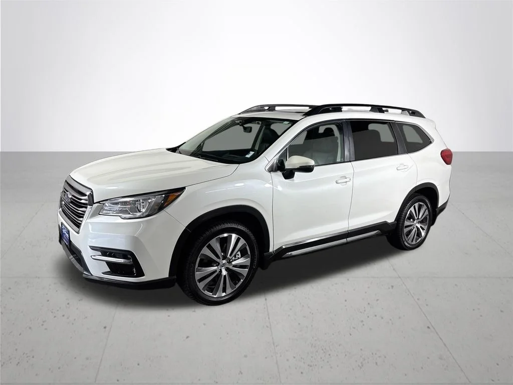 Certified Used 2022 White Subaru Limited image 2