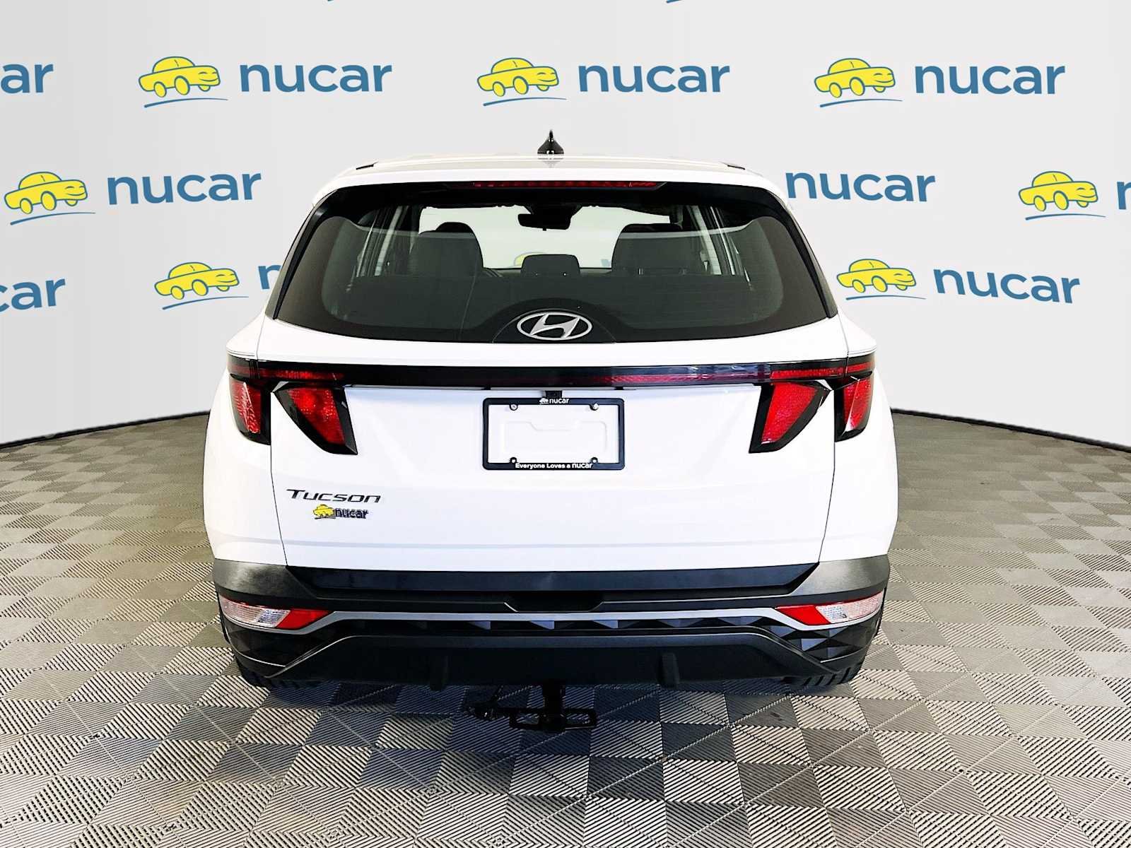 Used 2024 White Pearl Hyundai SE image 6