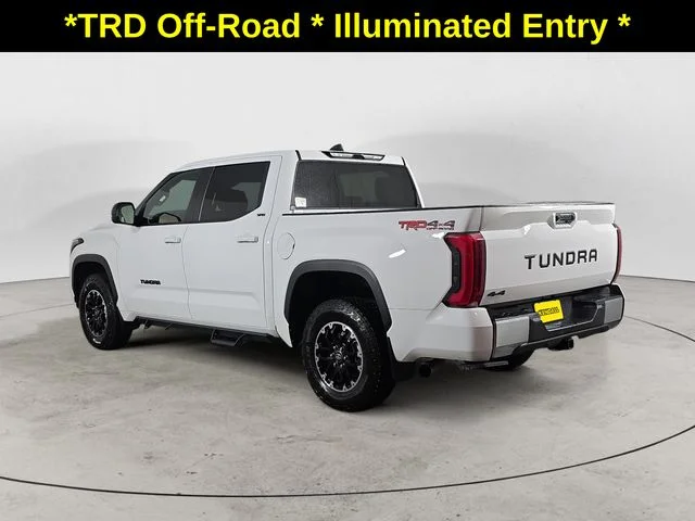 Used 2025 Ice Toyota SR5 image 7