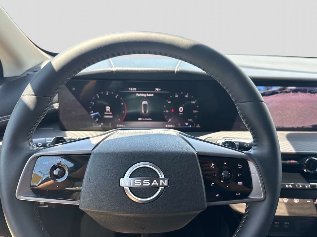 Used 2025 Gray Nissan SV image 27