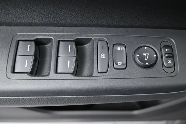 Used 2025 Silver Honda Sport-L image 12