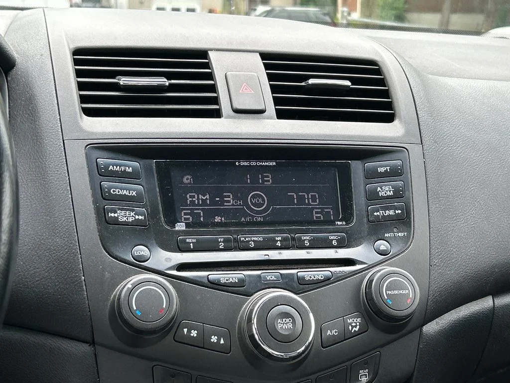 Used 2003  Honda EX image 15