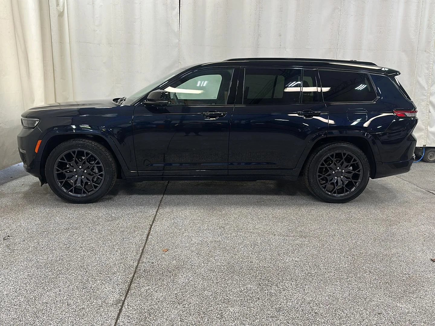 Used 2025 Jeep Grand Cherokee L Summit Reserve with VIN 1C4RJKEG2S8630659 for sale in Waconia, Minnesota