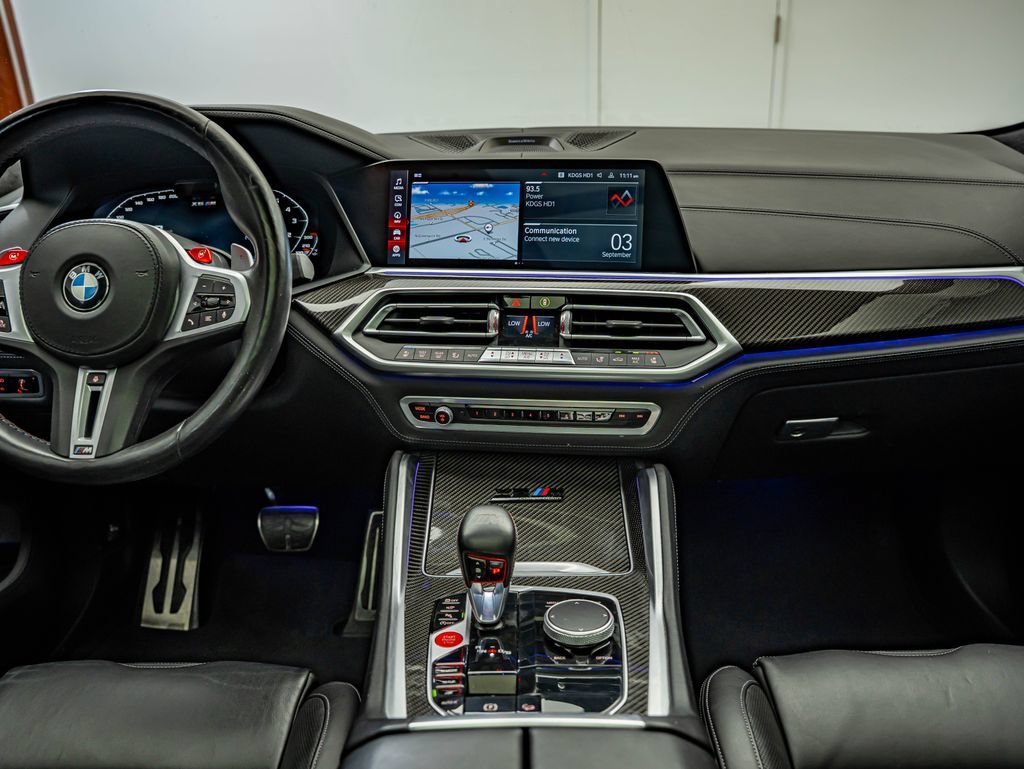 Used 2020 Marina Bay Blue Metallic BMW Competition image 33