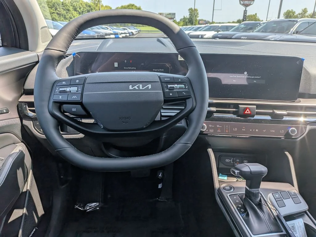 2026 Kia Sportage SX - Photo 11