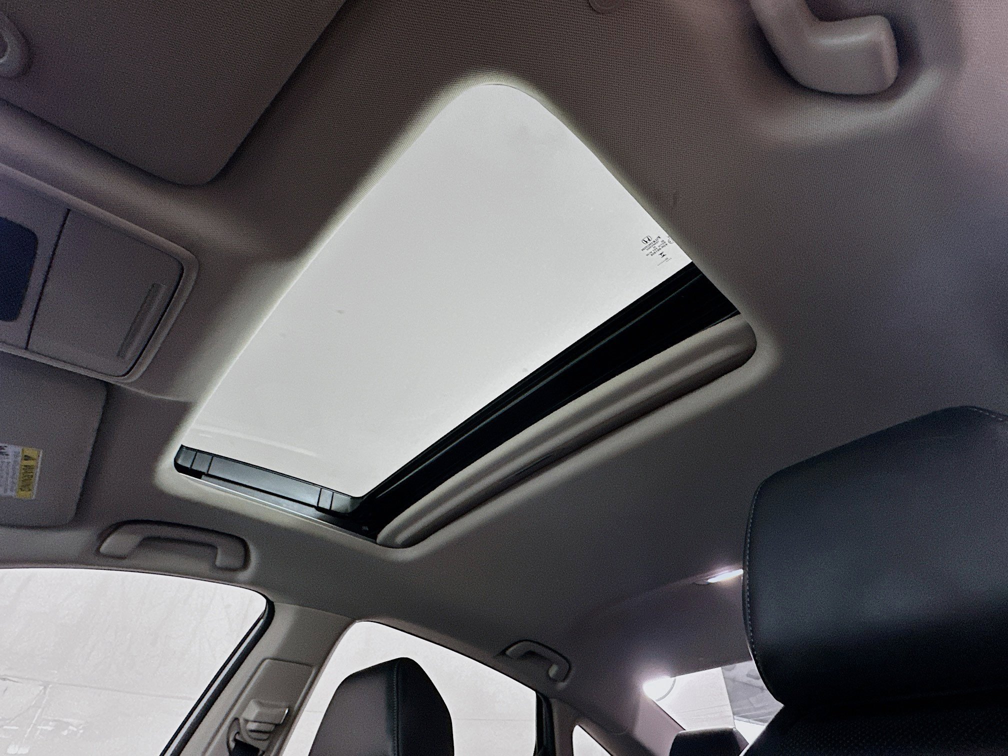 Used 2024 Solar Silver Metallic Honda EX-L image 3