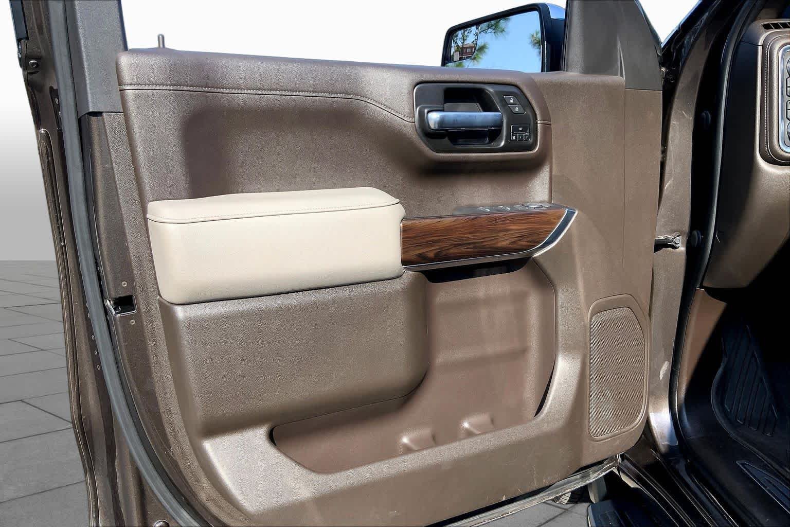 Used 2021 Brownstone Metallic GMC SLT image 22