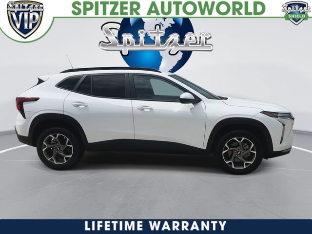 2026 Chevrolet Trax LT - Photo 9
