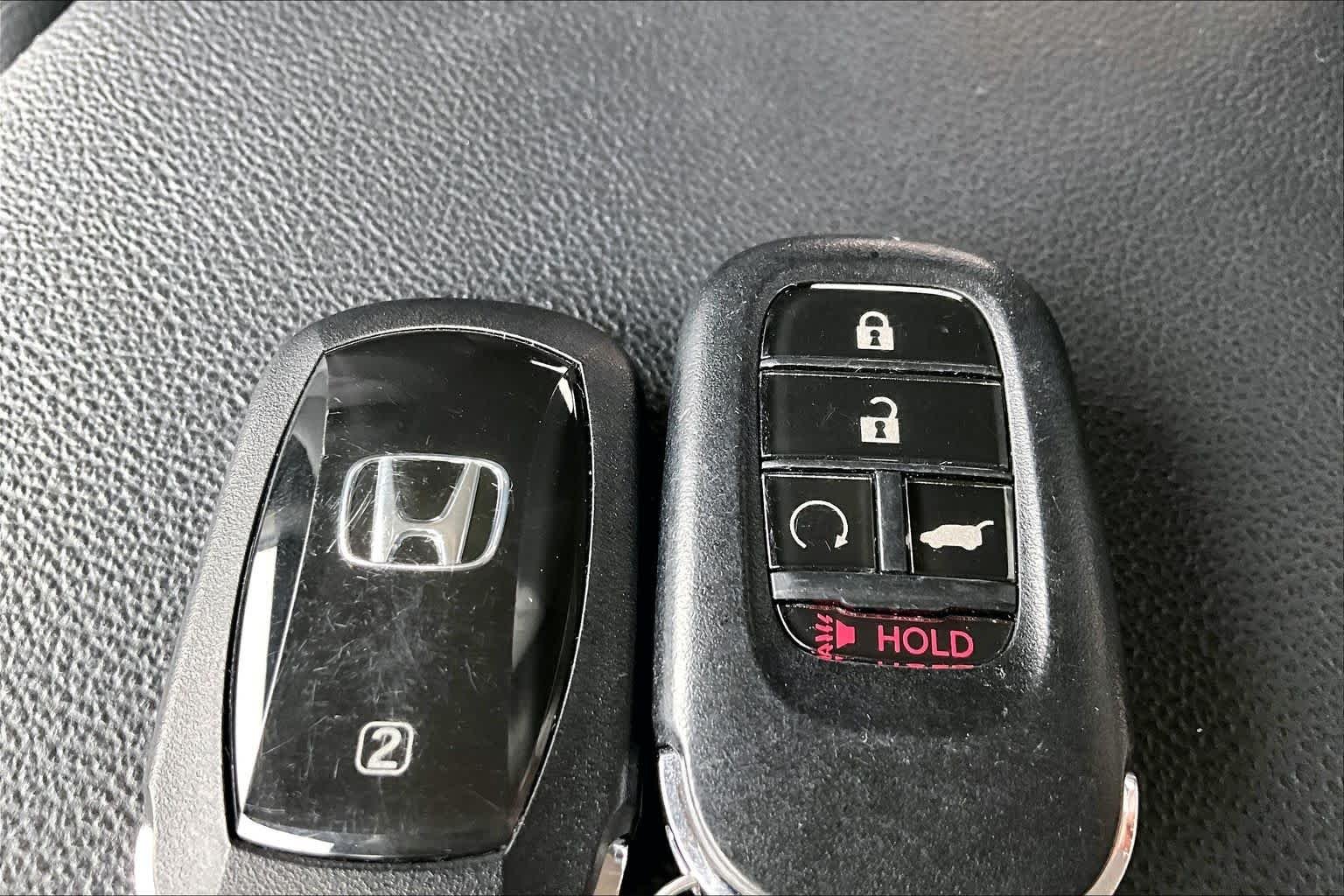 Used 2024 Meteorite Gray Metallic Honda EX-L image 14