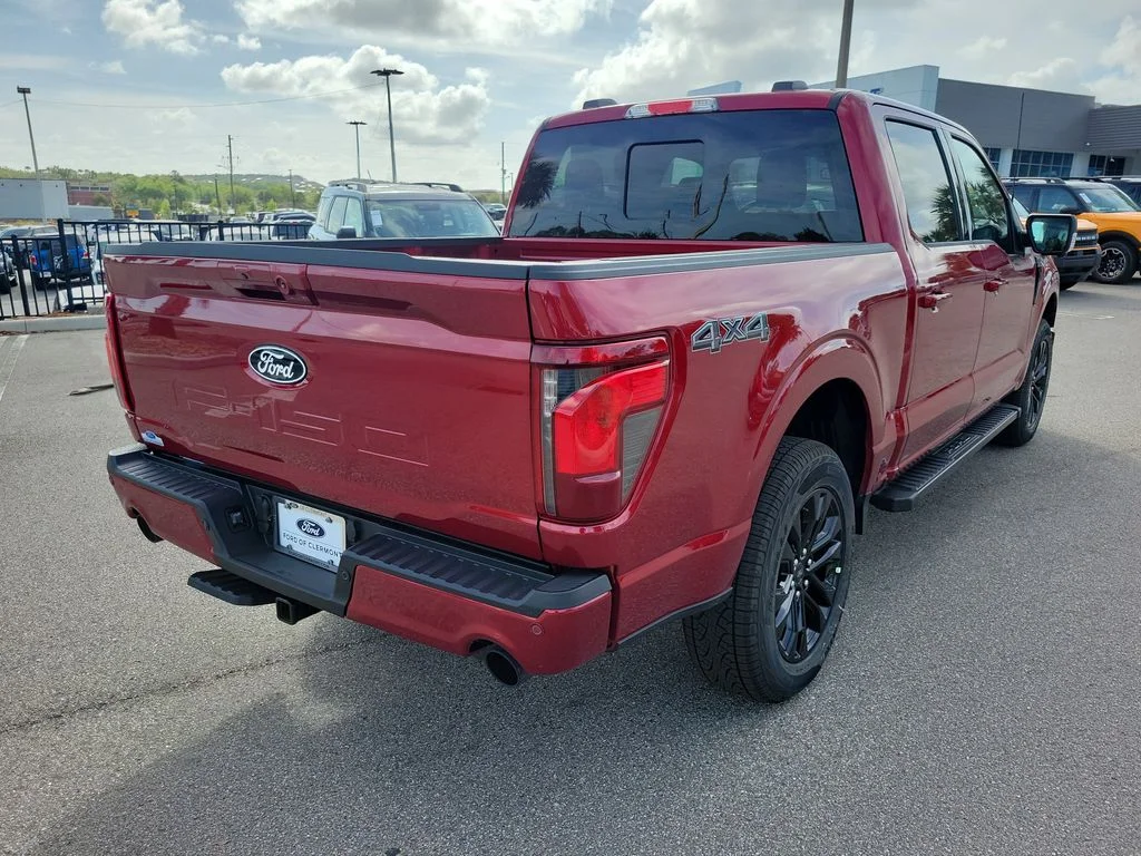 New 2026 Ruby Red Metallic Tinted Clearcoat Ford XLT image 5