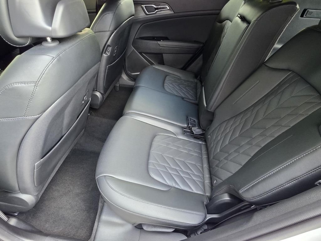 Used 2024 White Kia X-Line image 11