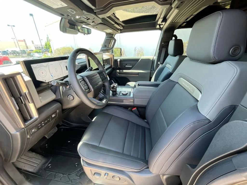 2025 GMC HUMMER EV 2X - Photo 13