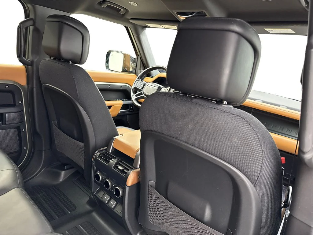 Used 2023 Green Land Rover X image 42
