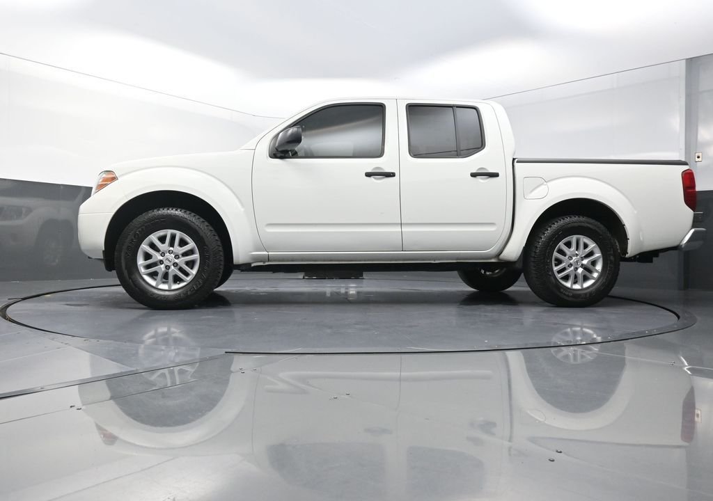 Used 2017 White Nissan SV image 25