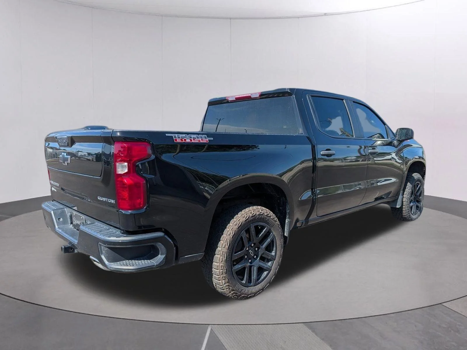 Used 2025 Black Chevrolet Custom Trail Boss image 5