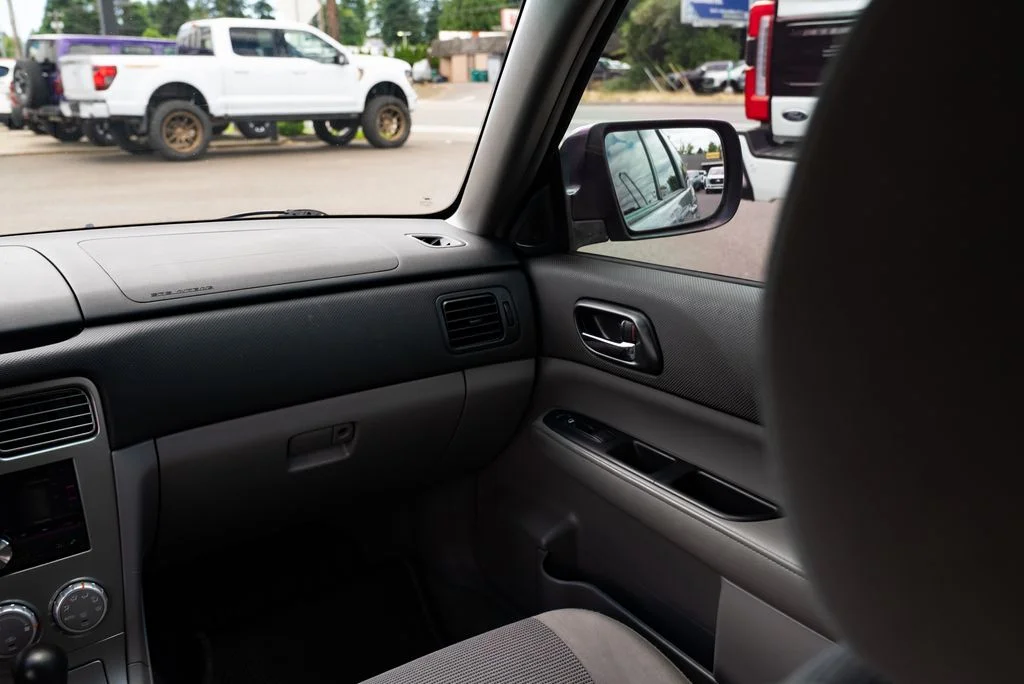 Used 2007  Subaru 2.5X image 10
