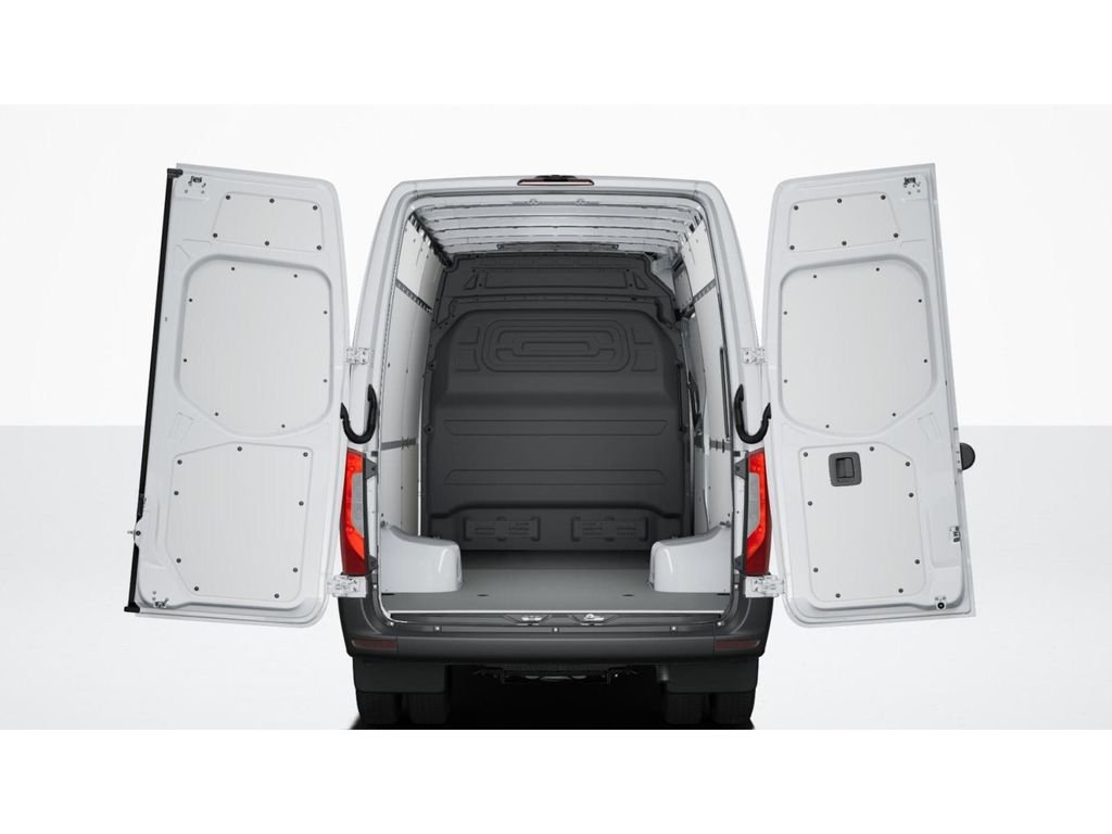 New 2026  Mercedes-Benz Cargo 170 WB image 6