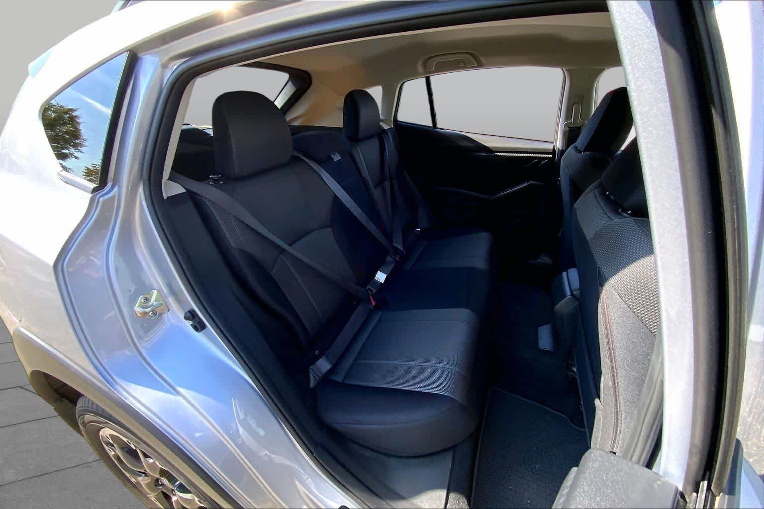 Used 2021 Ice Silver Metallic Subaru  image 20