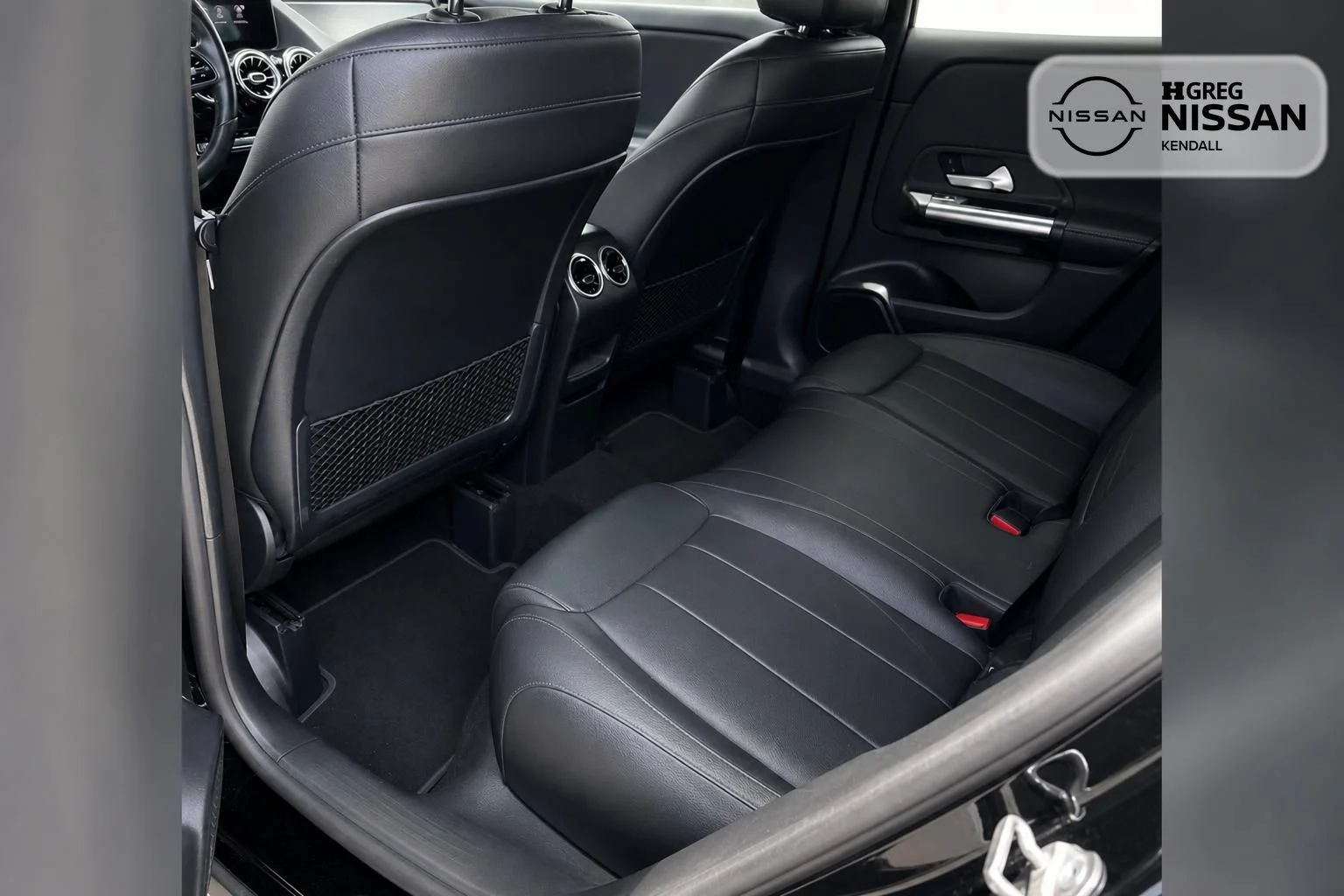 Used 2021 Black Mercedes-Benz GLA 250 image 11