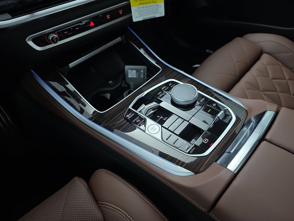 New 2026 Mineral White Metallic BMW xDrive50e image 25