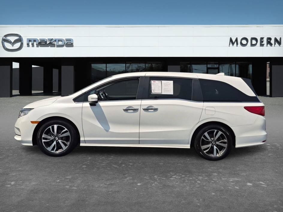 Used 2022 White Honda Touring image 2
