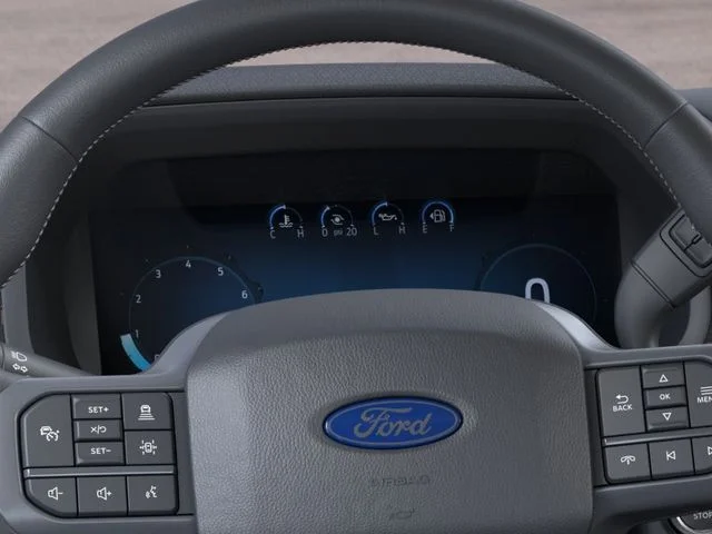 New 2026 Oxford White Ford XLT image 13