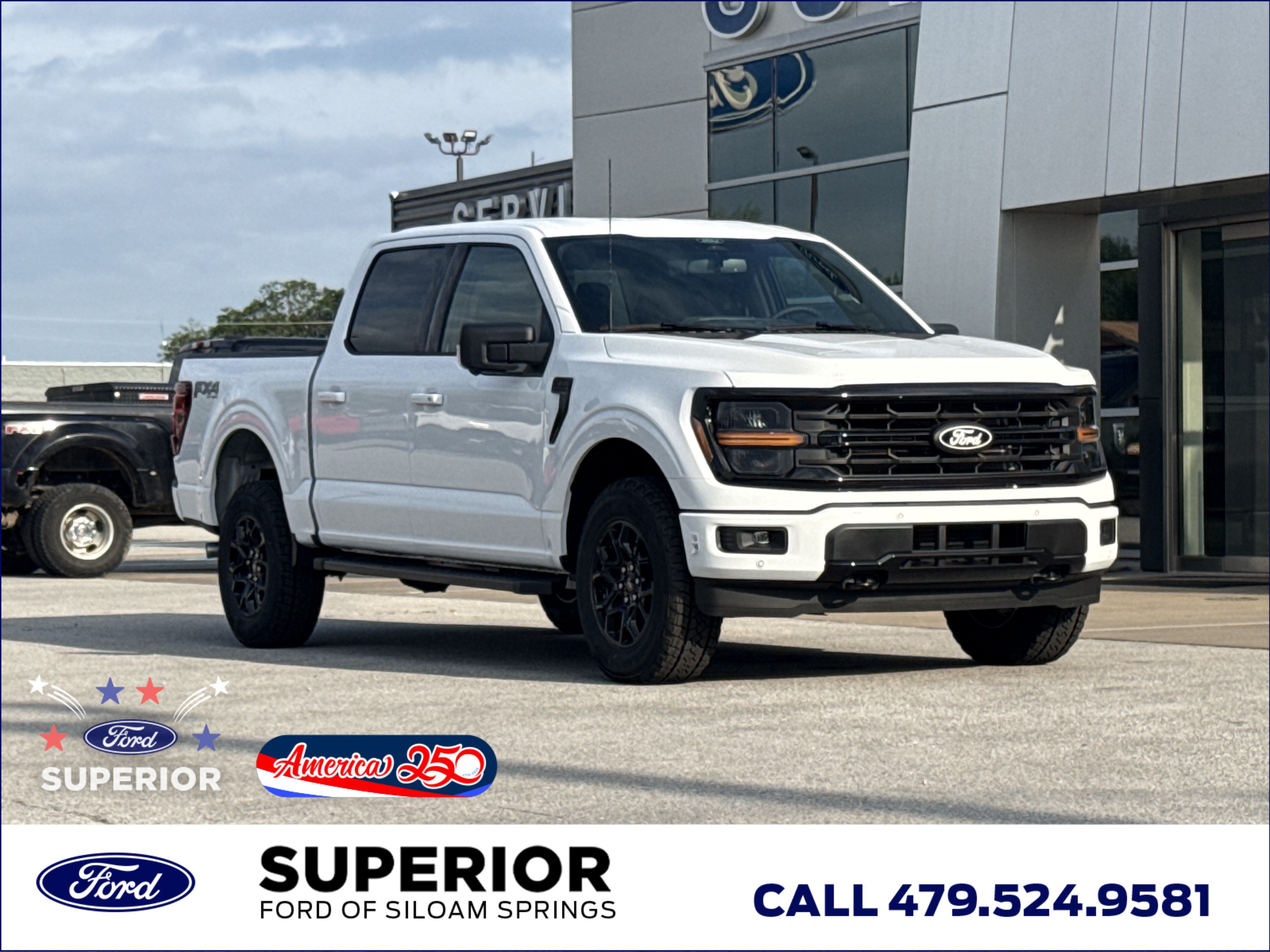 New 2026 Oxford White Ford XLT 4WD image 1