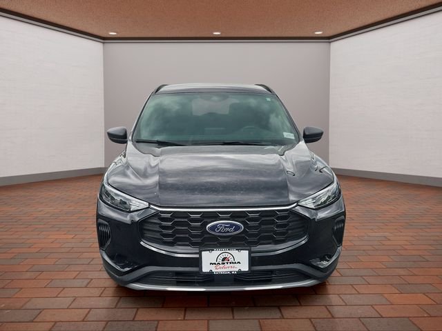 Used 2025 Black Metallic Ford ST-Line image 25