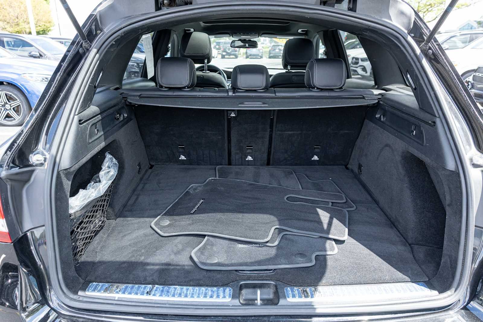 Used 2018 Black Mercedes-Benz GLC 300 image 32
